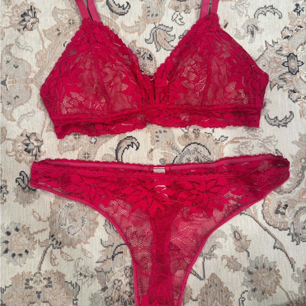 Elegant Red Lace Lingerie Set